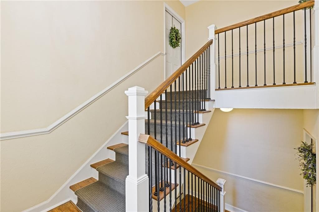 2 bedroom, 1 bathroom, 1,077 sq ft condominium for sale at 115 Peachtree Memorial Drive A3, Atlanta, GA 30309 — photo 4