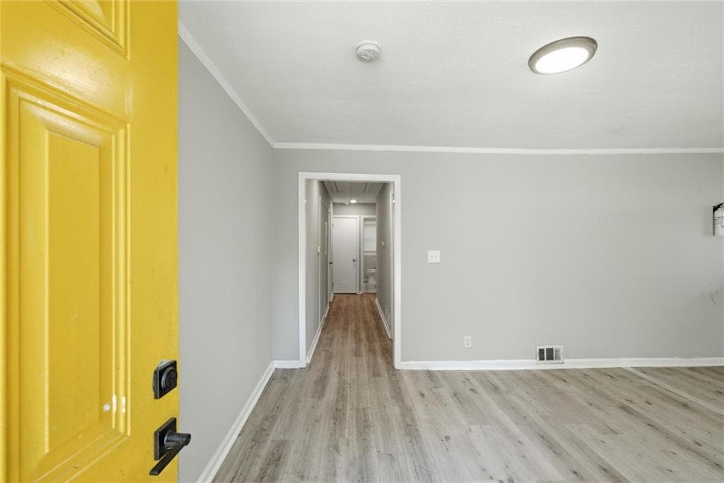 duplex under contract at 200 Meador Way, Atlanta, GA 30315 — photo 2