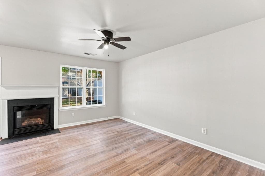 2 bedroom, 3 bathroom, 1,216 sq ft townhouse for sale at 6886 Gallant Circle 20, Mableton, GA 30126 — photo 5
