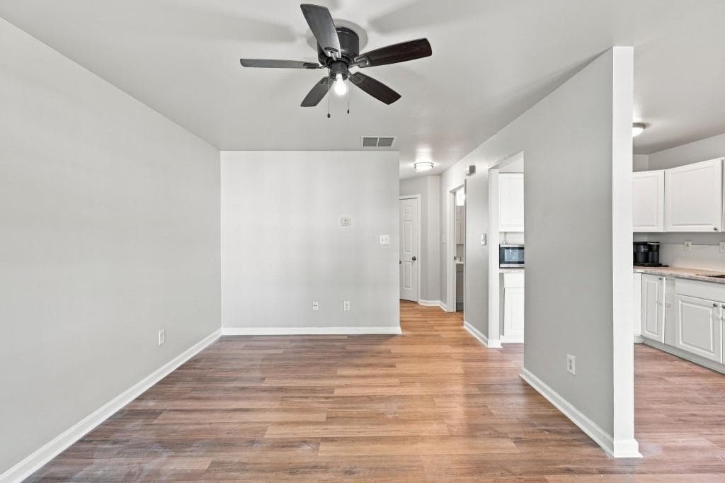 2 bedroom, 3 bathroom, 1,216 sq ft townhouse for sale at 6886 Gallant Circle 20, Mableton, GA 30126 — photo 8
