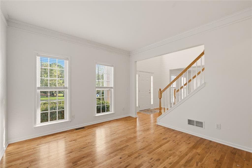 6 bedroom, 4 bathroom, 4,711 sq ft single family residence under contract at 3211 Seneca Farm Lane, Buford, GA 30519 — photo 3