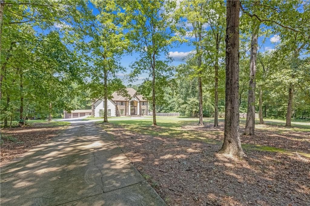 5 bedroom, 6 bathroom, 3,598 sq ft single family residence for sale at 130 Bowman Mill Road, Winder, GA 30680 — photo 3