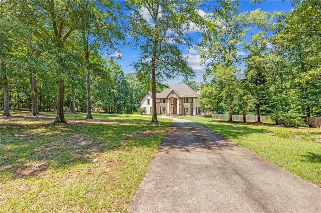 5 bedroom, 6 bathroom, 3,598 sq ft single family residence for sale at 130 Bowman Mill Road, Winder, GA 30680 — photo 4