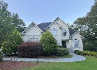 6 bedroom, 6 bathroom, 4,771 sq ft single family residence under contract at 605 Sawgrass Walk, Mcdonough, GA 30253