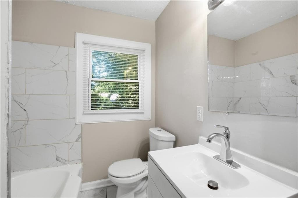 duplex under contract at 200 Meador Way, Atlanta, GA 30315 — photo 6