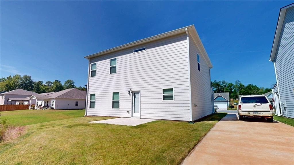 4 bedroom, 3 bathroom, 2,053 sq ft single family residence for sale at 662 Blackshear Trl, Temple, GA 30179 — photo 3