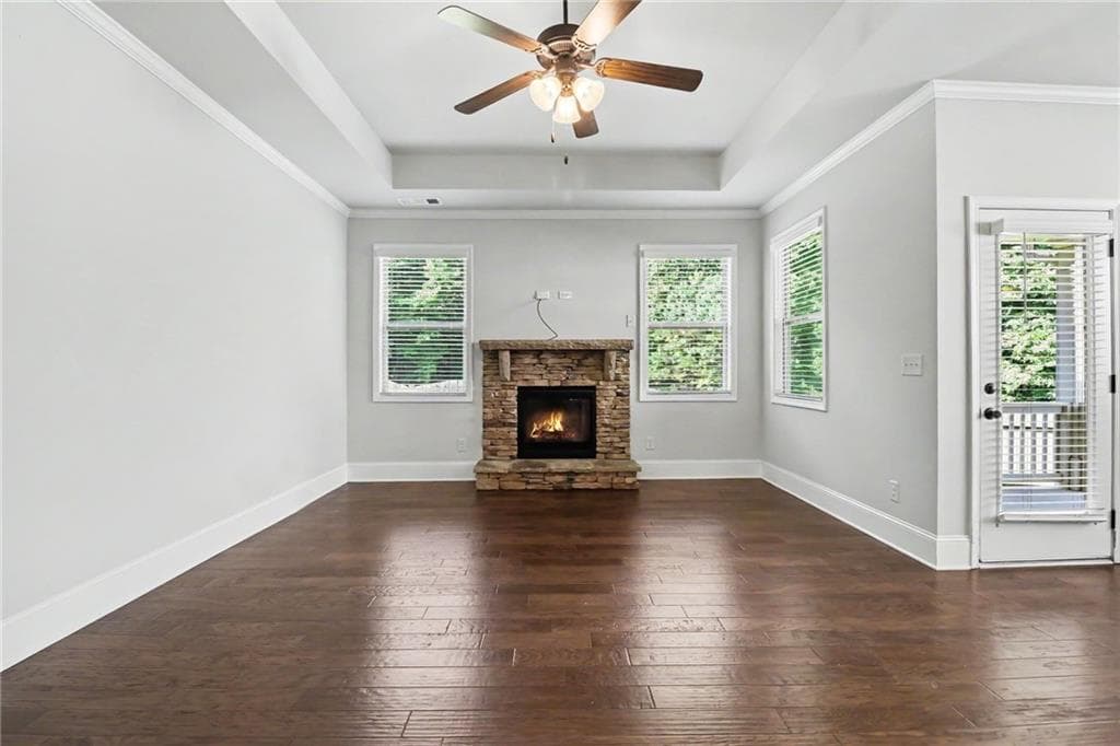 4 bedroom, 4 bathroom, 2,708 sq ft single family residence for rent at 5985 Carruth Lake Drive, Cumming, GA 30028 for $2,495 a month — photo 5