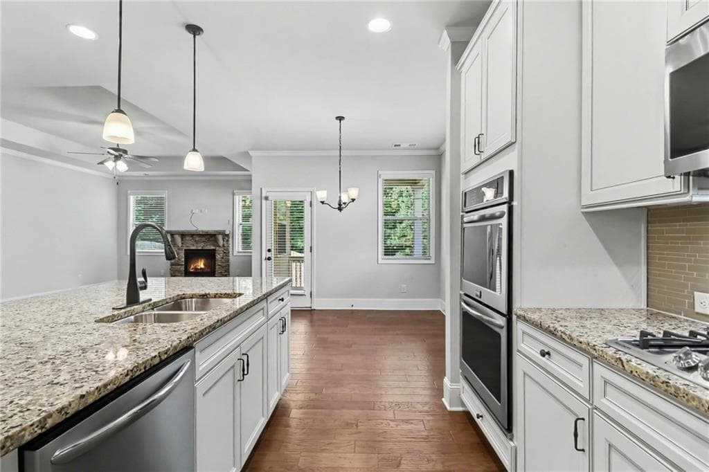 4 bedroom, 4 bathroom, 2,708 sq ft single family residence for rent at 5985 Carruth Lake Drive, Cumming, GA 30028 for $2,495 a month — photo 9