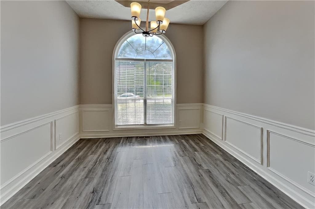 3 bedroom, 2 bathroom, 2,008 sq ft single family residence for rent at 1874 Manor Oak Lane, Buford, GA 30519 for $2,200 a month — photo 5