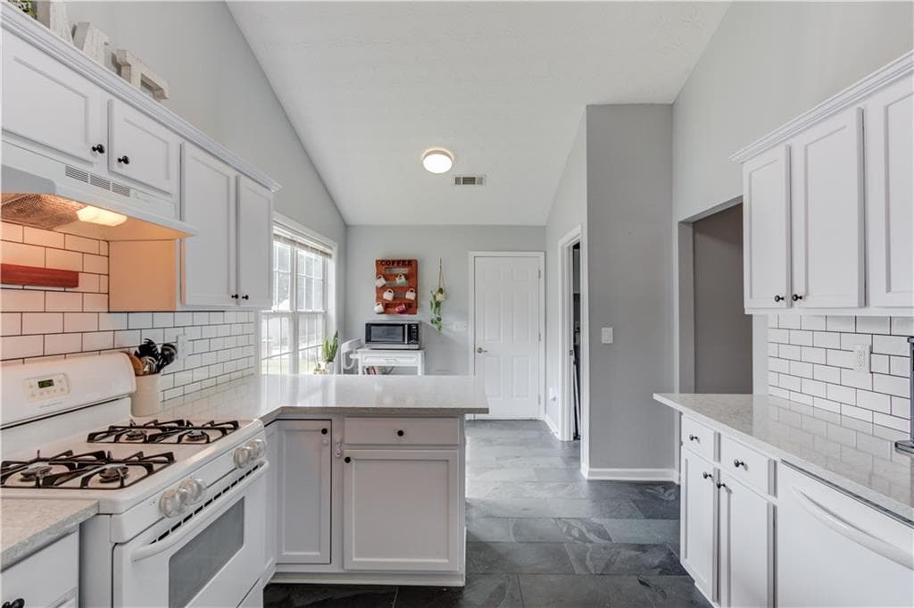4 bedroom, 2 bathroom, 1,848 sq ft single family residence under contract at 3467 Hill Pond Drive, Buford, GA 30519 — photo 7