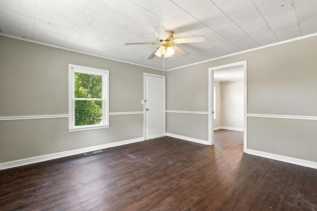 2 bedroom, 1 bathroom, 1,086 sq ft single family residence under contract at 244 Pleasant Valley Road, Silver Creek, GA 30173 — photo 9