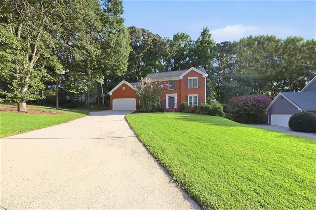 4 bedroom, 3 bathroom, 2,011 sq ft single family residence for sale at 245 St Martins Drive, Mableton, GA 30126 — photo 4