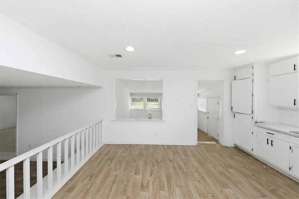 4 bedroom, 3 bathroom, 1,631 sq ft single family residence for sale at 6326 Steepleridge Court, Riverdale, GA 30296 — photo 7