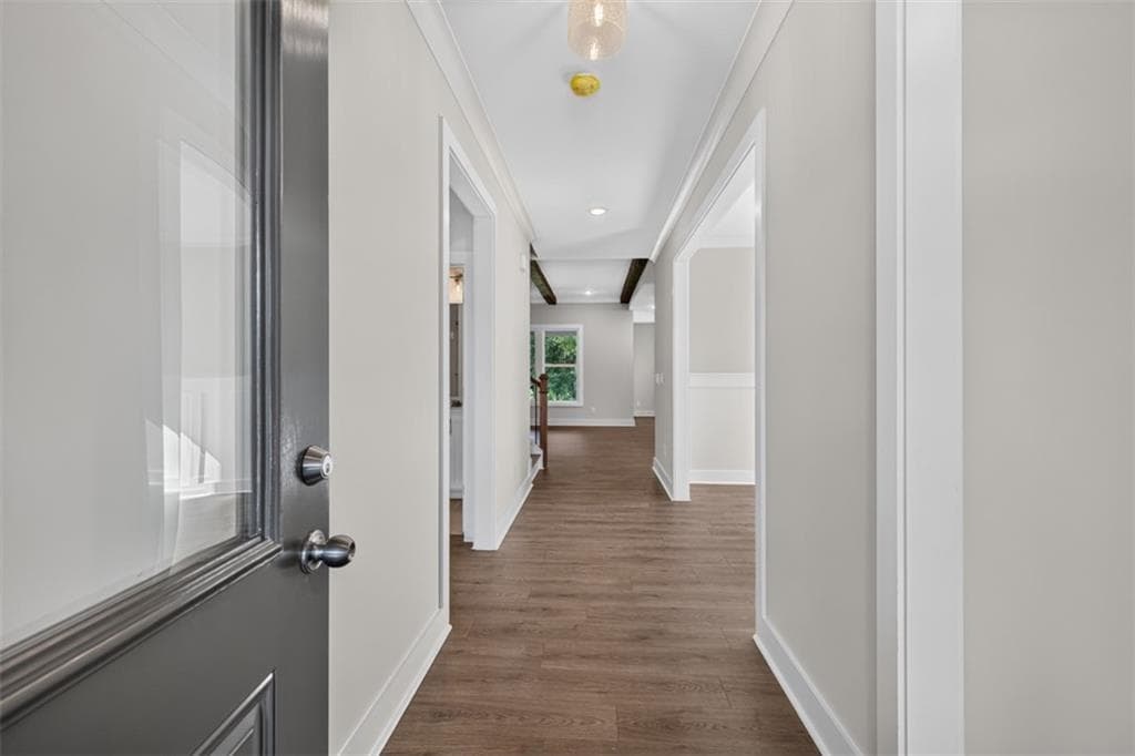 4 bedroom, 3 bathroom, 2,542 sq ft single family residence for sale at 4767 E Reed Road, Gainesville, GA 30507 — photo 4