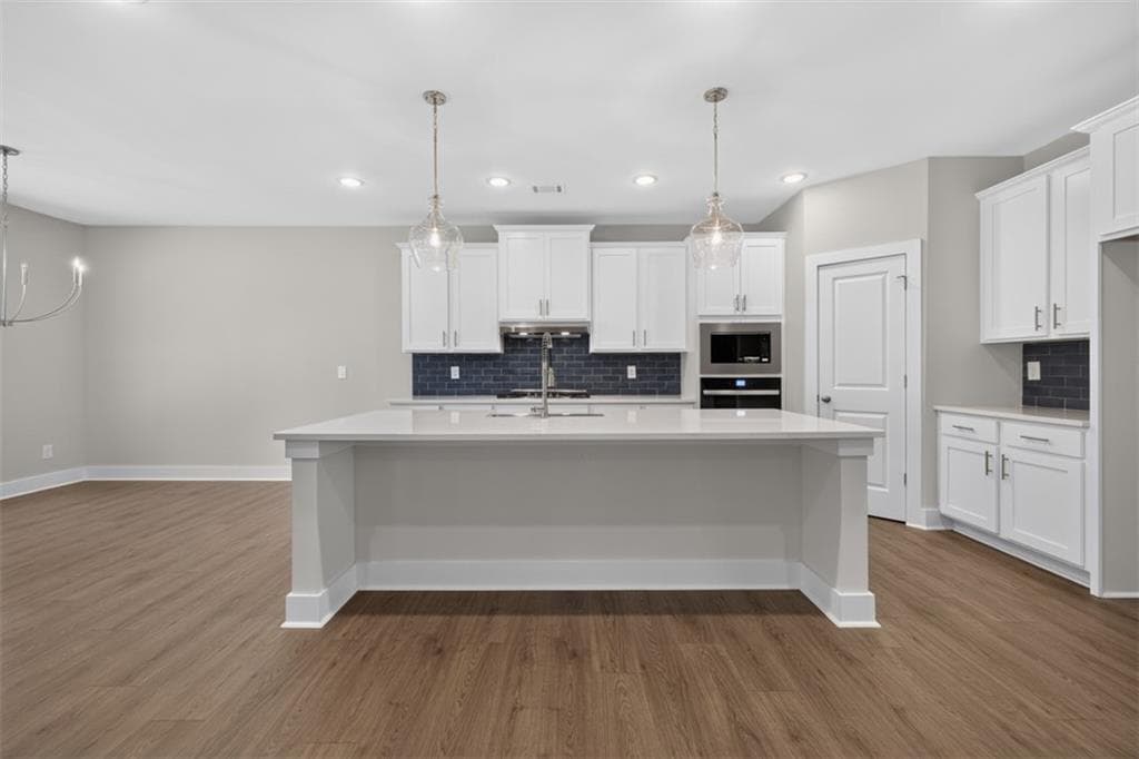 4 bedroom, 3 bathroom, 2,542 sq ft single family residence for sale at 4767 E Reed Road, Gainesville, GA 30507 — photo 10