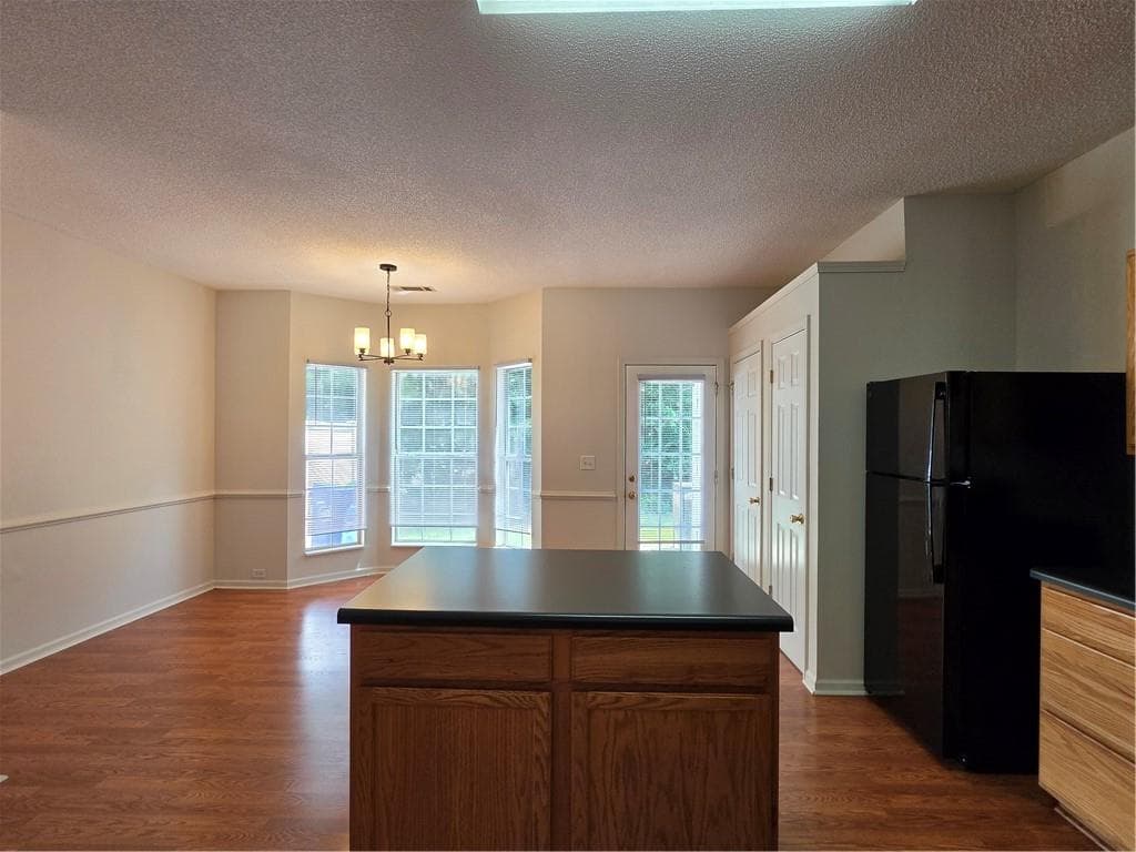 2 bedroom, 3 bathroom, 1,492 sq ft townhouse under contract at 2846 Parkway Close, Lithonia, GA 30058 — photo 6
