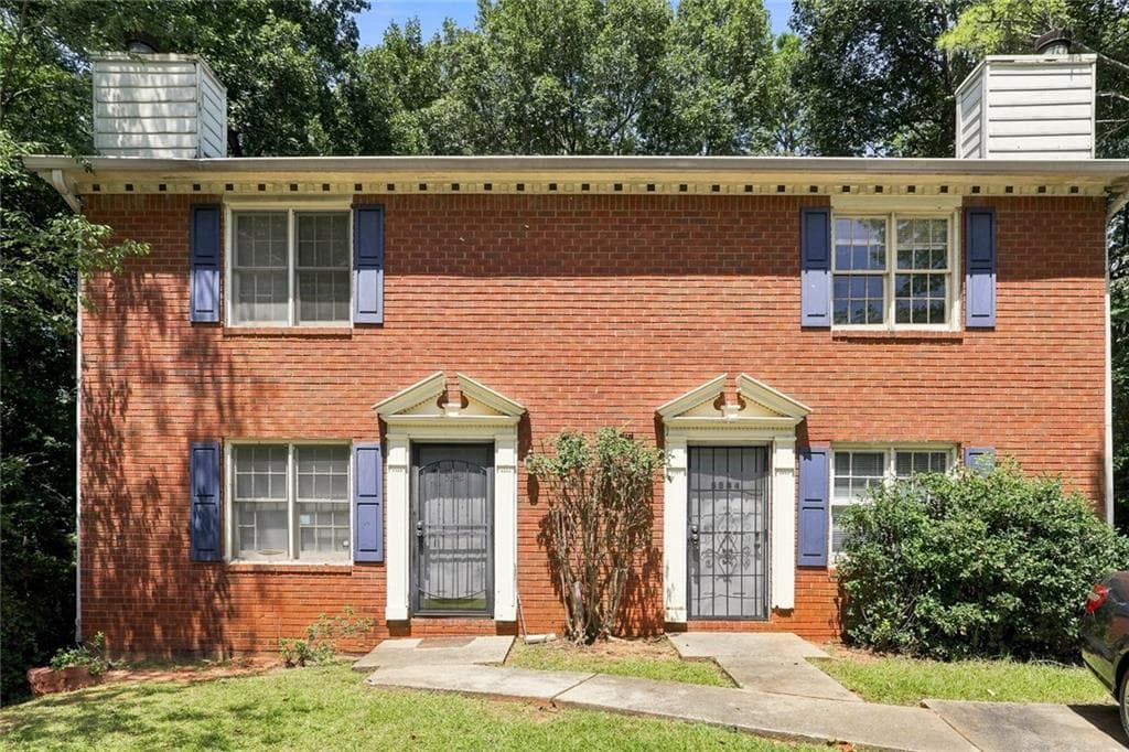 duplex for sale at 5342 Ridgemere Court, Stone Mountain, GA 30083