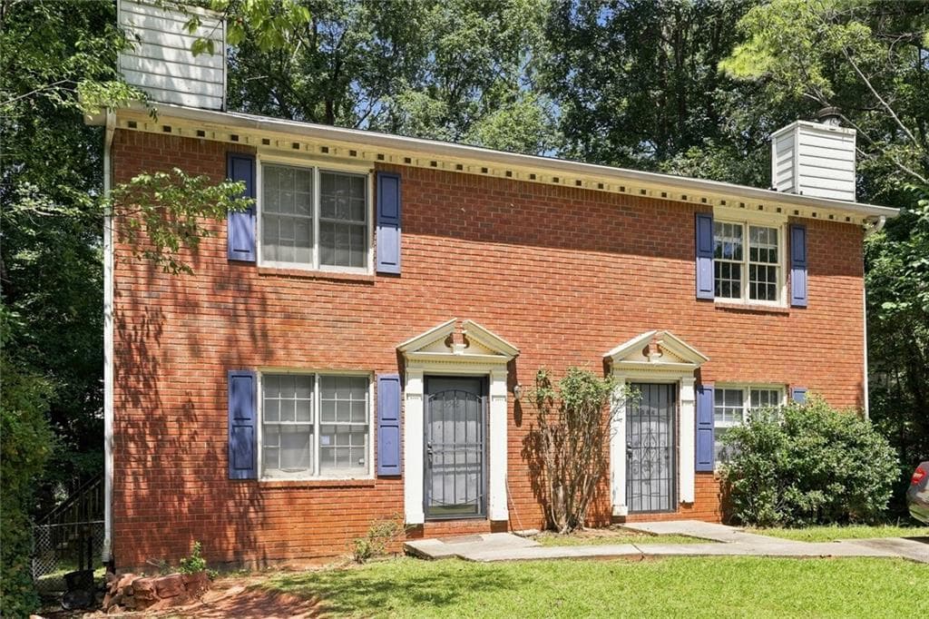 duplex for sale at 5342 Ridgemere Court, Stone Mountain, GA 30083 — photo 2