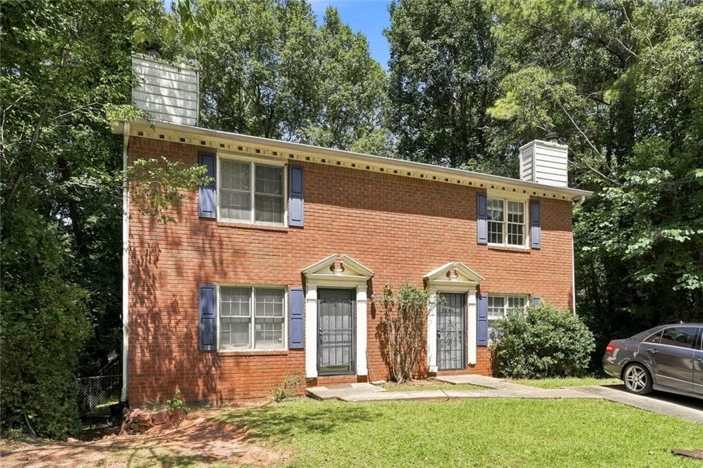 duplex for sale at 5342 Ridgemere Court, Stone Mountain, GA 30083 — photo 3