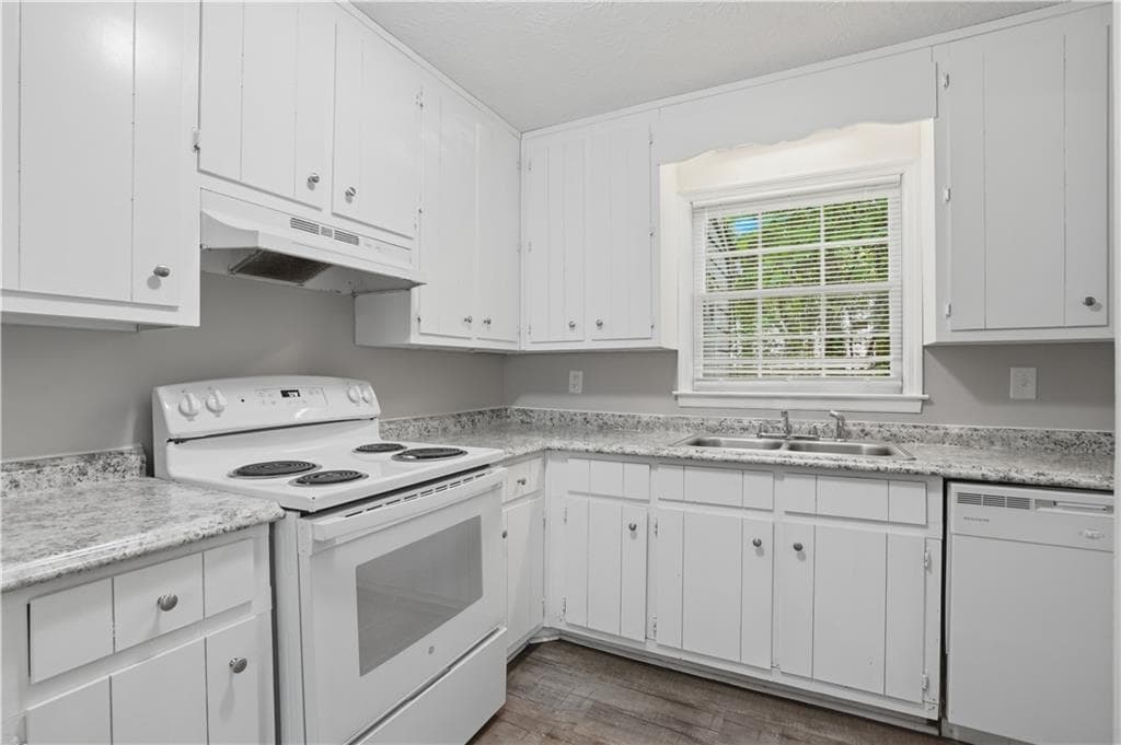 duplex for sale at 5342 Ridgemere Court, Stone Mountain, GA 30083 — photo 8