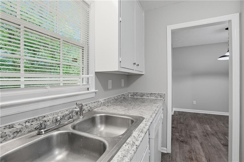 duplex for sale at 5342 Ridgemere Court, Stone Mountain, GA 30083 — photo 9