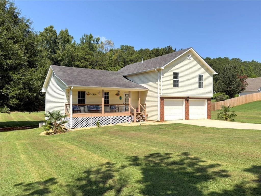 3 bedroom, 3 bathroom, 1,990 sq ft single family residence for sale at 368 Cattlemans Circle Circle, Mcdonough, GA 30252 — photo 5