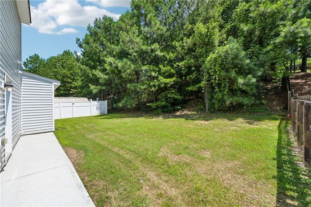 4 bedroom, 2 bathroom, 1,693 sq ft single family residence for sale at 2112 Rosemary Way, Gainesville, GA 30507 — photo 10