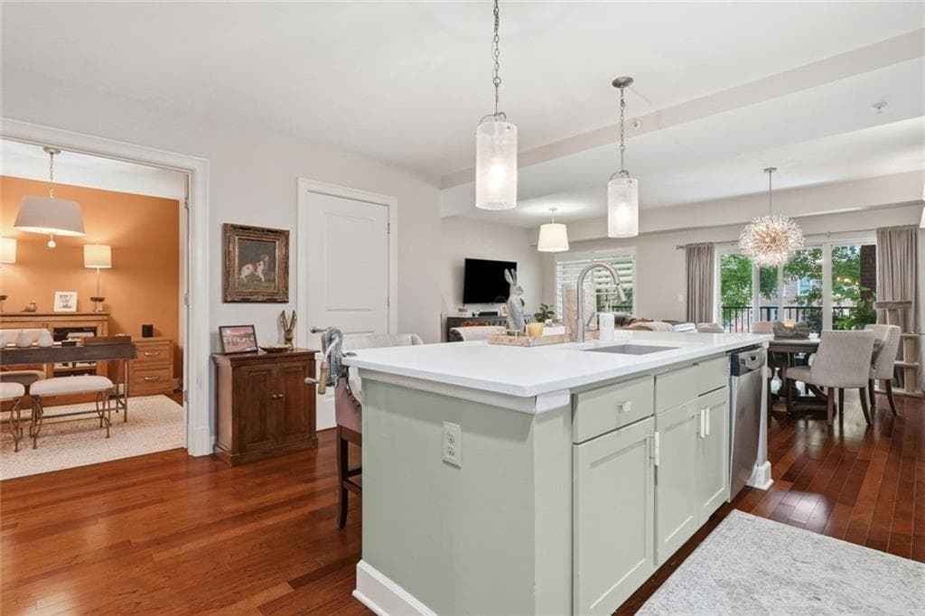 2 bedroom, 3 bathroom, 1,500 sq ft condominium for sale at 200 River Vista Drive 317, Atlanta, GA 30339 — photo 8