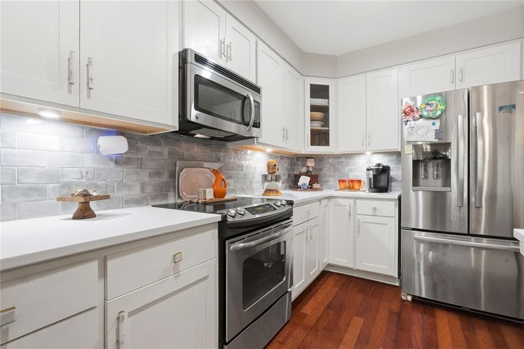 2 bedroom, 3 bathroom, 1,500 sq ft condominium for sale at 200 River Vista Drive 317, Atlanta, GA 30339 — photo 9