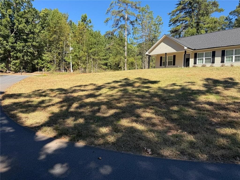 3 bedroom, 2 bathroom, 1,178 sq ft single family residence for rent at 635 Ben Higgins Road, Dahlonega, GA 30533 for $1,950 a month — photo 8