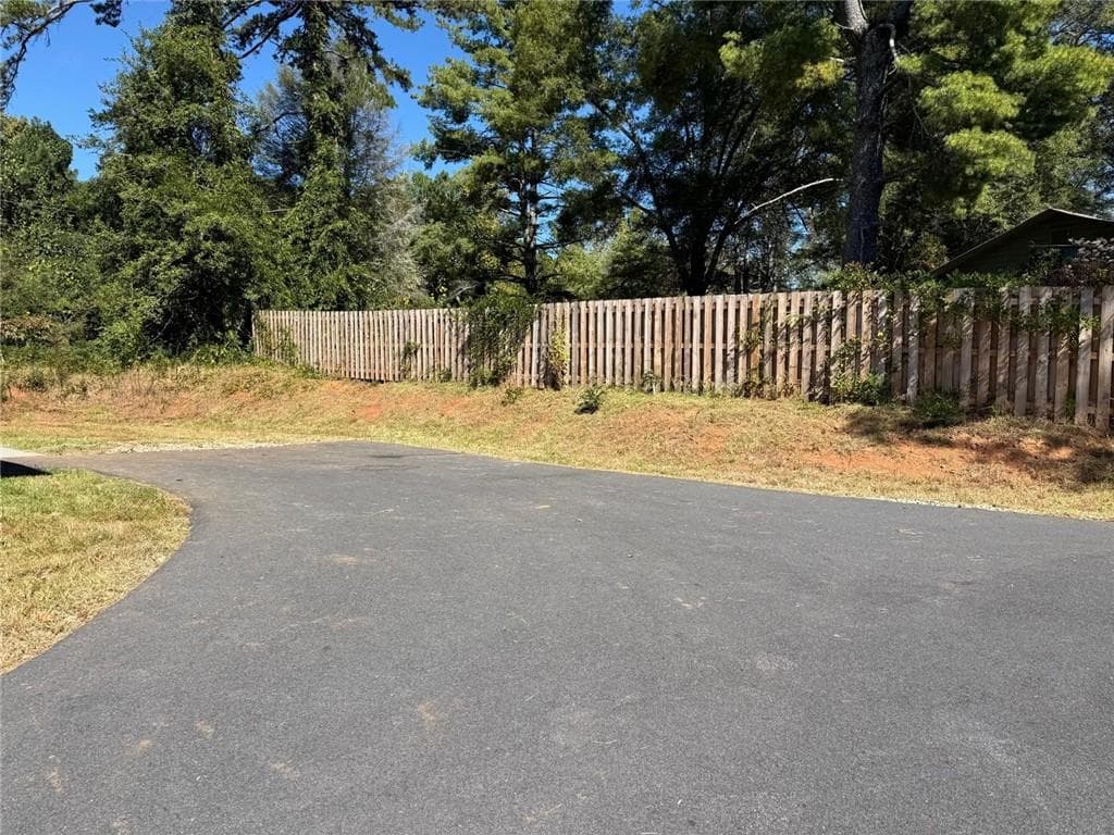 3 bedroom, 2 bathroom, 1,178 sq ft single family residence for rent at 635 Ben Higgins Road, Dahlonega, GA 30533 for $1,950 a month — photo 10