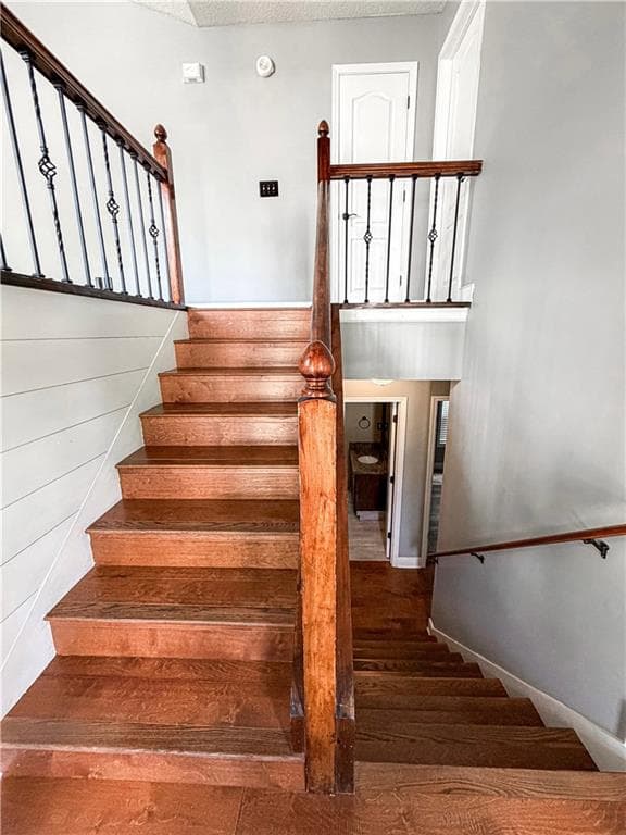 3 bedroom, 2 bathroom, 1,480 sq ft single family residence for sale at 37 Alston Lane, Marietta, GA 30060 — photo 4