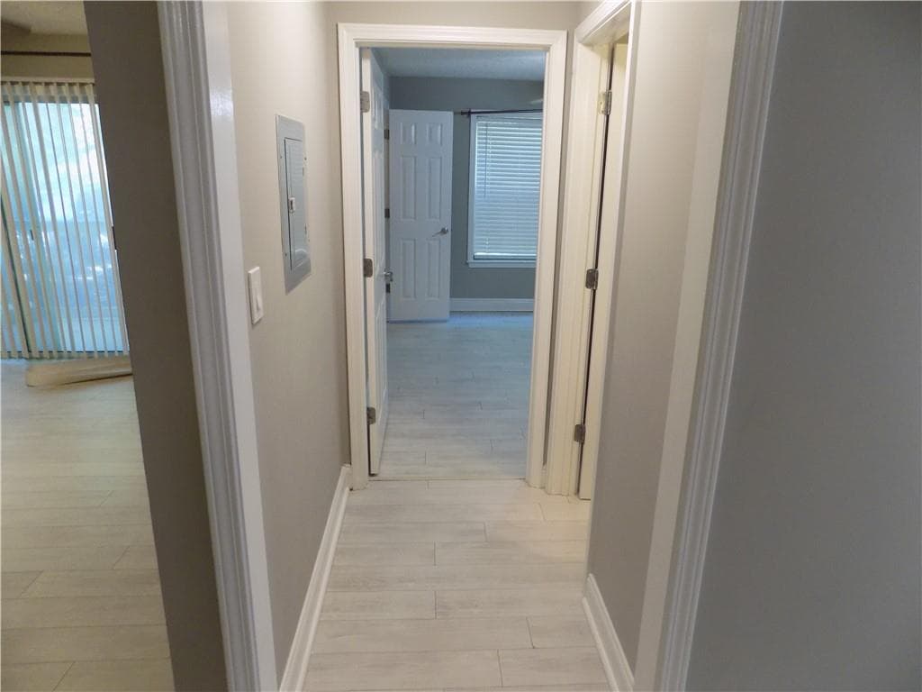 2 bedroom, 2 bathroom, 1,083 sq ft condominium for sale at 3110 Santa Fe Parkway, Sandy Springs, GA 30350 — photo 8