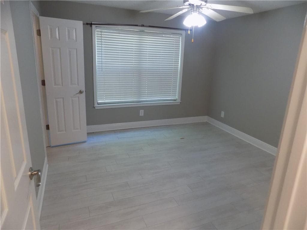 2 bedroom, 2 bathroom, 1,083 sq ft condominium for sale at 3110 Santa Fe Parkway, Sandy Springs, GA 30350 — photo 10
