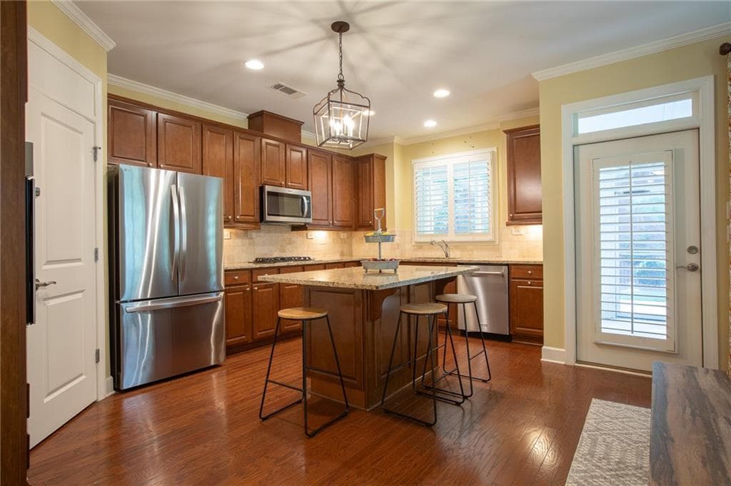 2 bedroom, 2 bathroom, 2,318 sq ft single family residence for sale at 3606 Cedarwood Lane, Gainesville, GA 30504 — photo 7