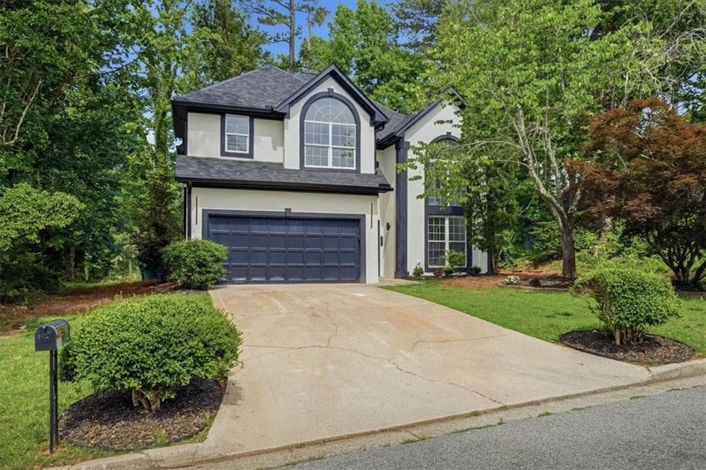 4 bedroom, 3 bathroom, 2,985 sq ft single family residence under contract at 5059 Club Vista Point, Stone Mountain, GA 30088 — photo 2