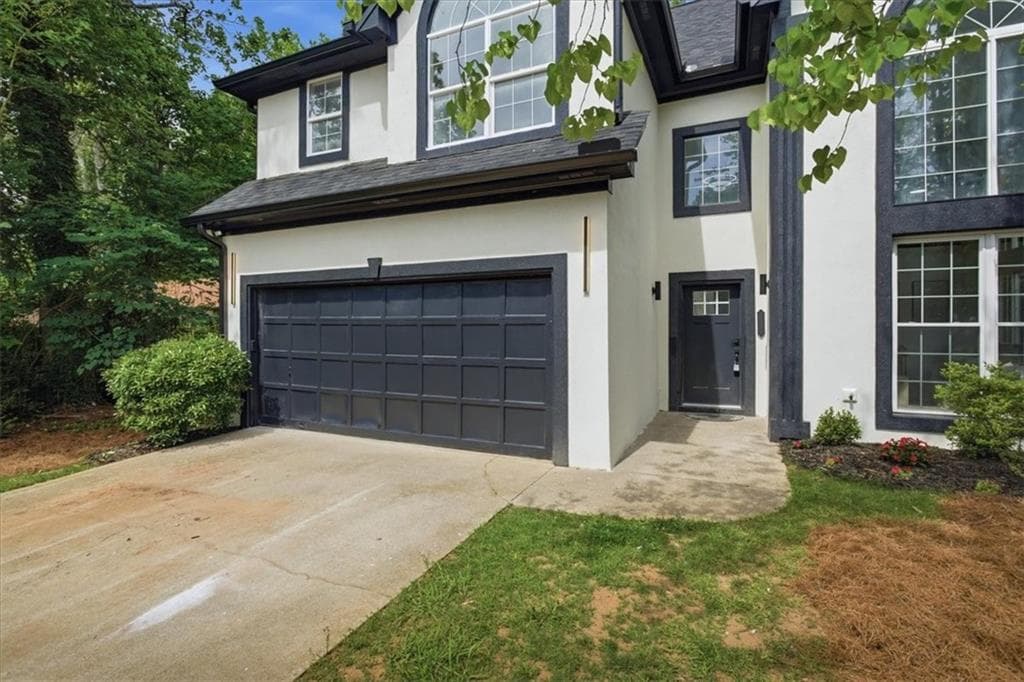 4 bedroom, 3 bathroom, 2,985 sq ft single family residence under contract at 5059 Club Vista Point, Stone Mountain, GA 30088 — photo 4
