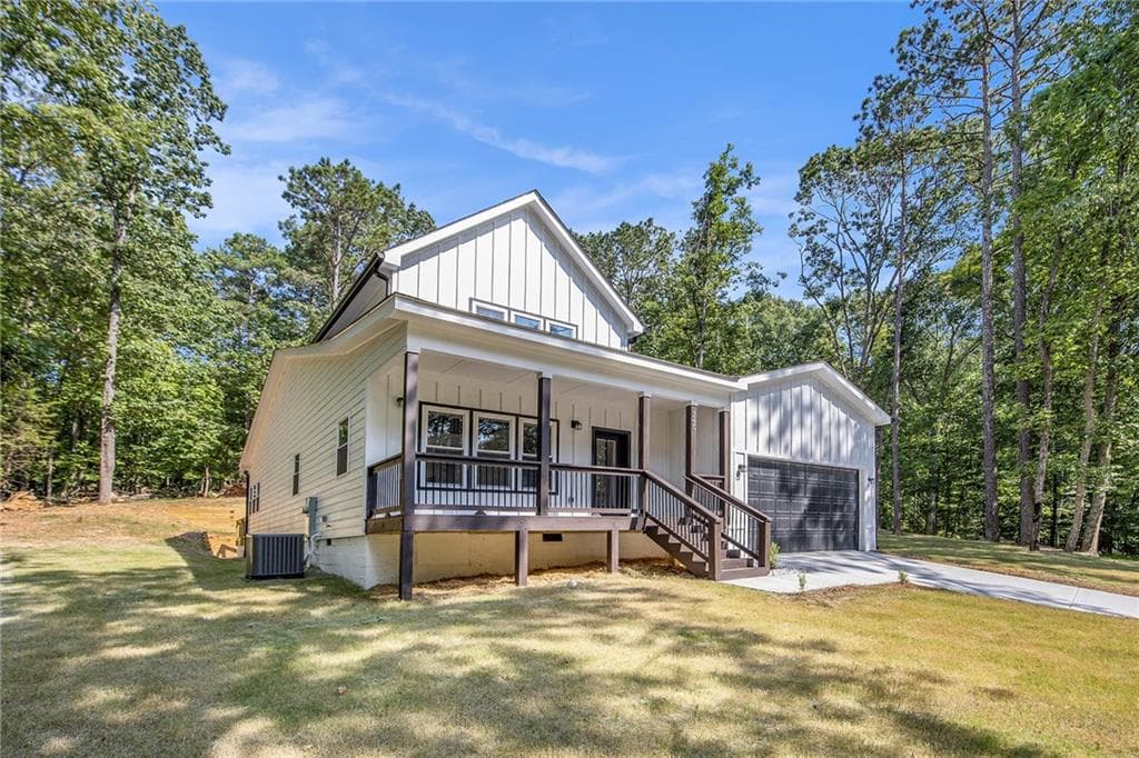 4 bedroom, 3 bathroom, 2,400 sq ft single family residence for rent at 3220 Sweetbriar Drive, Villa Rica, GA 30180 for $2,675 a month — photo 2