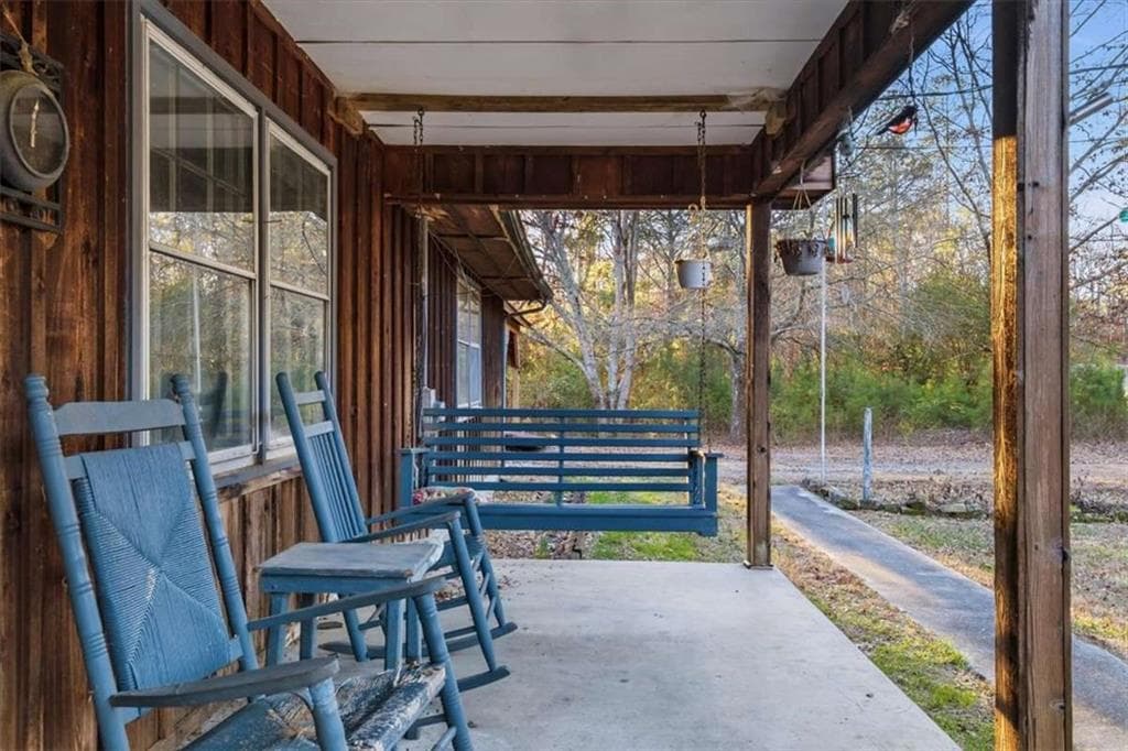 3 bedroom, 2 bathroom, 2,244 sq ft single family residence under contract at 3905 Sloppy Floyd Lake Road, Summerville, GA 30747 — photo 4