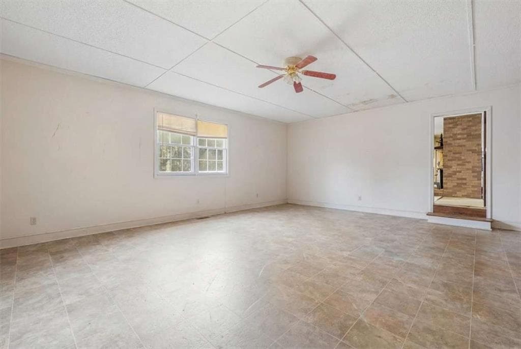 3 bedroom, 2 bathroom, 2,244 sq ft single family residence under contract at 3905 Sloppy Floyd Lake Road, Summerville, GA 30747 — photo 8