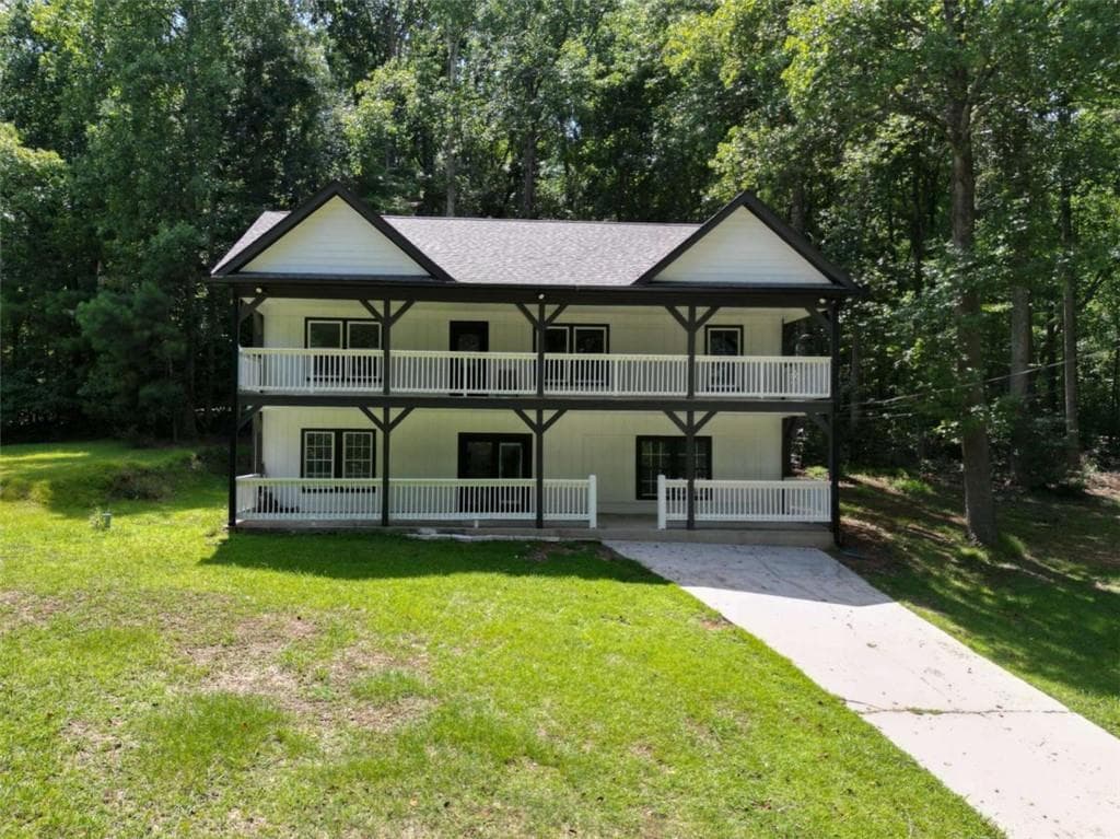 5 bedroom, 3 bathroom, 2,188 sq ft single family residence for sale at 378 Rue Cezzan, Lavonia, GA 30553