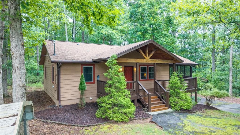 3 bedroom, 2 bathroom, 1,836 sq ft single family residence for sale at 314 Catawba Circle, Ellijay, GA 30540 — photo 7