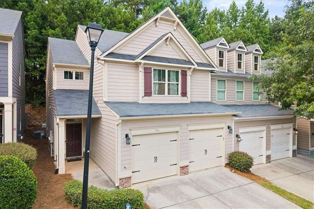 3 bedroom, 3 bathroom, 2,208 sq ft townhouse for sale at 36 Grampian Way 4, Marietta, GA 30008 — photo 2