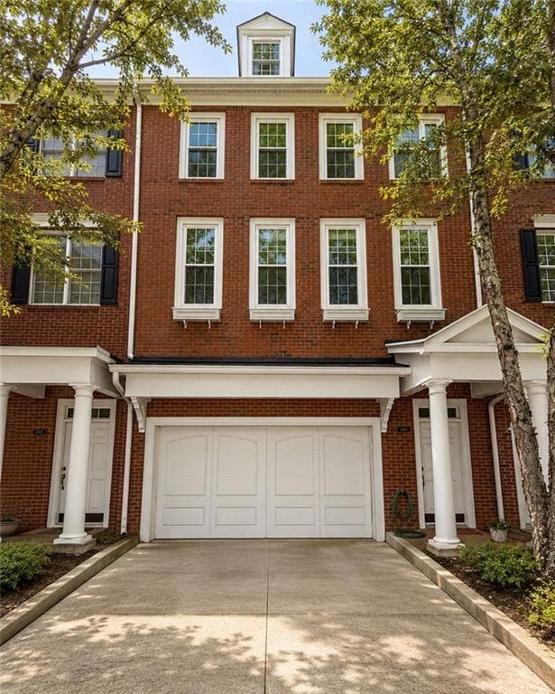 3 bedroom, 3 bathroom, 2,658 sq ft condominium for sale at 1283 W Spring Street, Smyrna, GA 30080 — photo 2