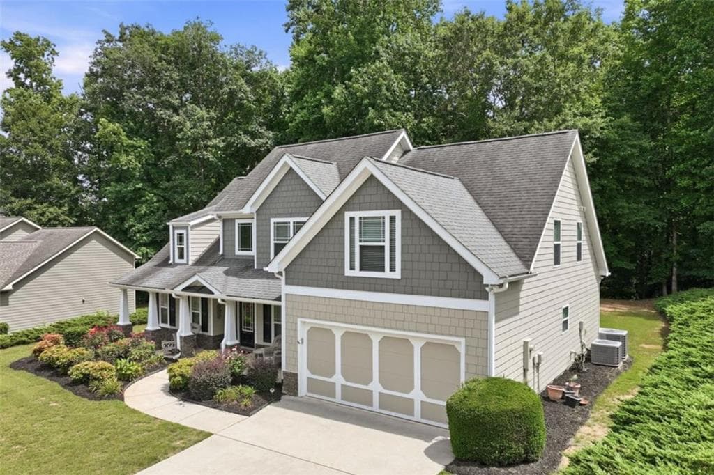 4 bedroom, 3 bathroom, 2,689 sq ft single family residence for sale at 5511 Woodstream Court, Gainesville, GA 30507 — photo 2