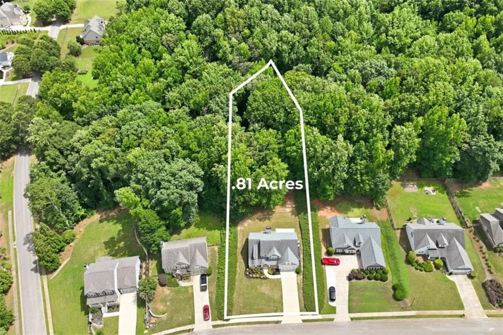 4 bedroom, 3 bathroom, 2,689 sq ft single family residence for sale at 5511 Woodstream Court, Gainesville, GA 30507 — photo 5