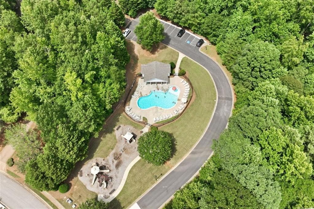 4 bedroom, 3 bathroom, 2,689 sq ft single family residence for sale at 5511 Woodstream Court, Gainesville, GA 30507 — photo 9