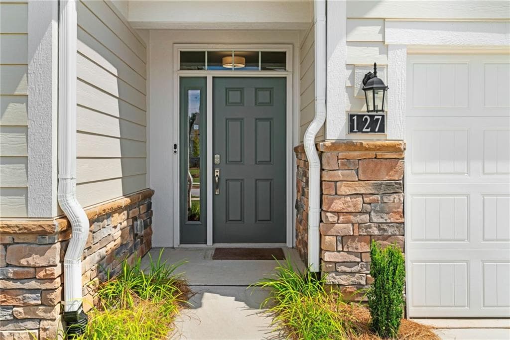 2 bedroom, 2 bathroom, 1,696 sq ft single family residence under contract at 127 Laurel Farms Lane, Dallas, GA 30157 — photo 3