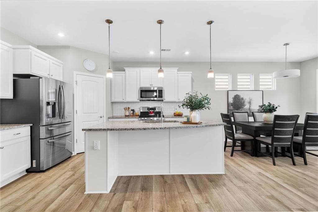 2 bedroom, 2 bathroom, 1,696 sq ft single family residence under contract at 127 Laurel Farms Lane, Dallas, GA 30157 — photo 5