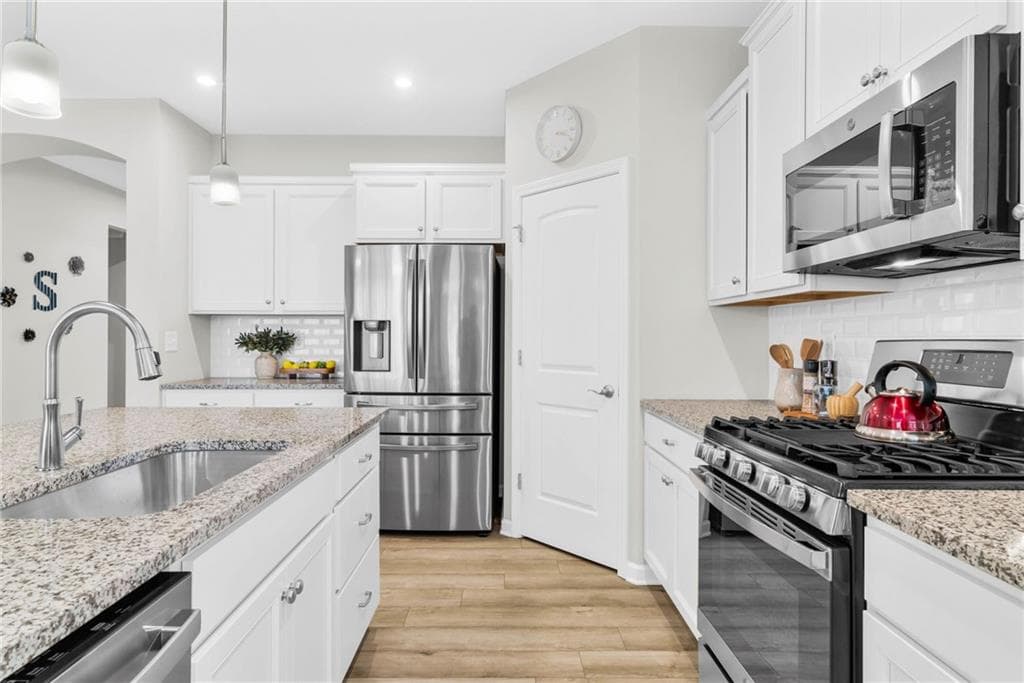 2 bedroom, 2 bathroom, 1,696 sq ft single family residence under contract at 127 Laurel Farms Lane, Dallas, GA 30157 — photo 8